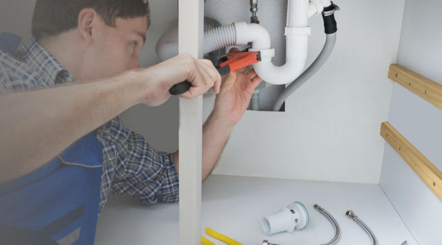 Local annual plumbing maintenance in Holcomb, MS